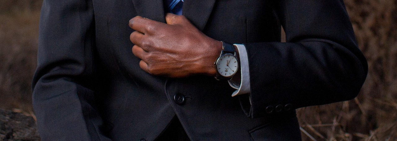 The Black Suit: Mastering the Art of Versatile Style